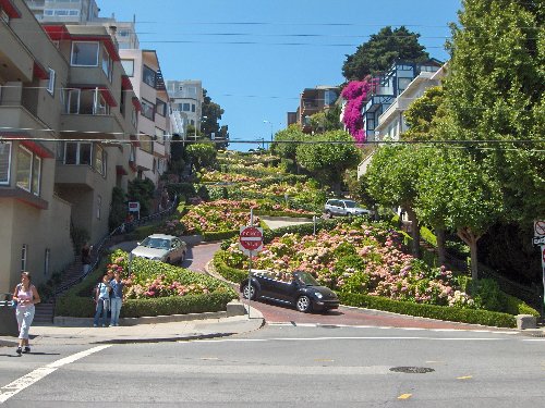 134372-the-zig-zag-road-of-lombard-street-san-francisco-united-states.jpg