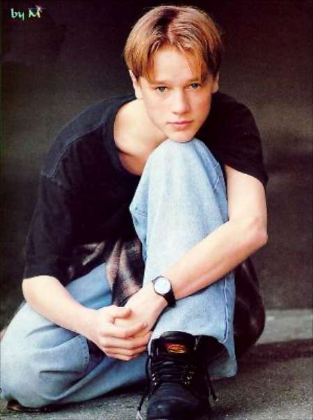 Devon-Sawa-4.jpg