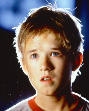 haley joel osment6.jpg