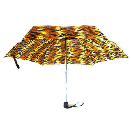 scaleTIGER%20PRINT%20UMBRELLA%20by%20FULTON%20(2).jpg