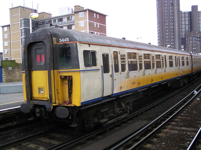 3445_at_Waterloo_East.jpg