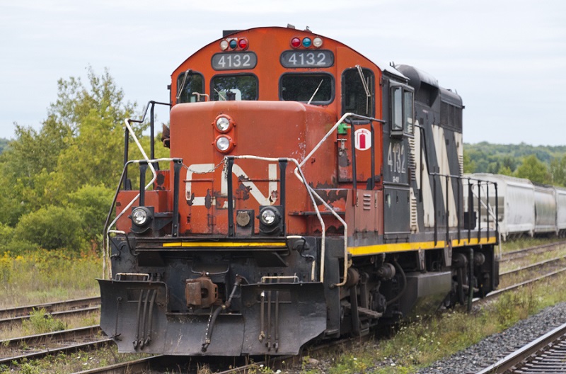 Canadian-National-Railway-4132-diesel-locomotive-GP9.jpg