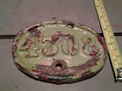 Old-shabby-chic-cast-iron-house-number-4308-_1.jpg