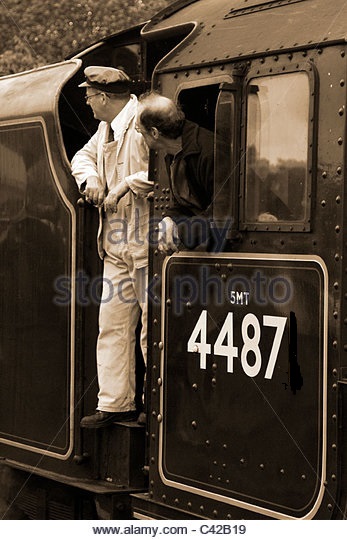 -4487-at-the-1940s-wartime-weekend-at-rawtenstall-c42b19.jpg