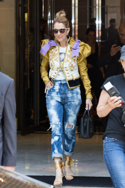 celine-dion-en-veste-baroque.jpg