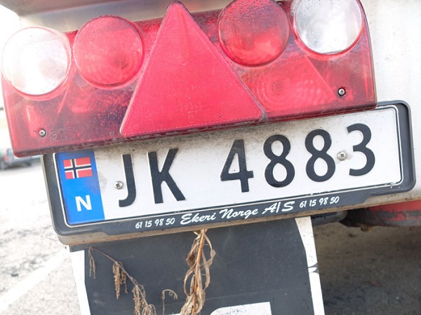 4883-1.jpg