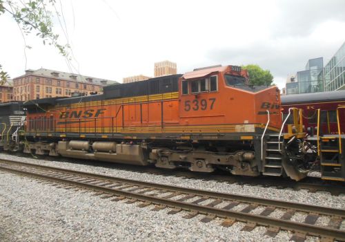 bnsf_dash_9_no__5397_in_roanoke_by_rlkitterman-d91j68p.jpg