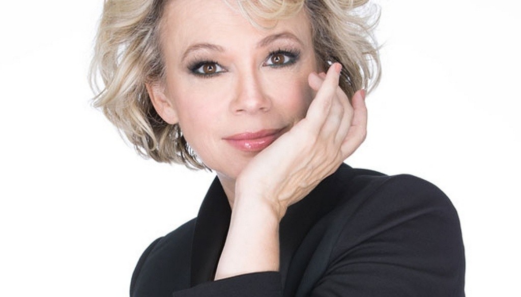 fugues-martine-st-clair-place-d-youville-1024x585.jpg
