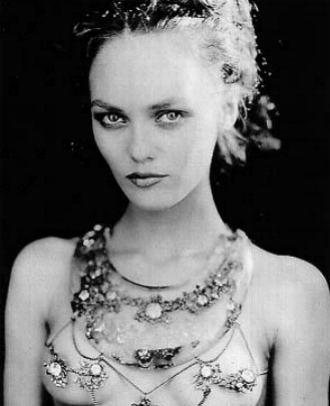 vanessa_paradis.jpg